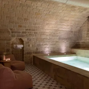 Hotel Le Petit Beaumarchais &